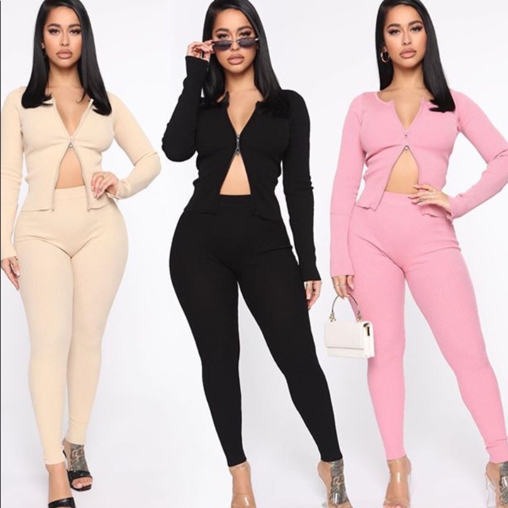 Tan/Black/Pink Long Sleep Open Zipper Top & Bottom